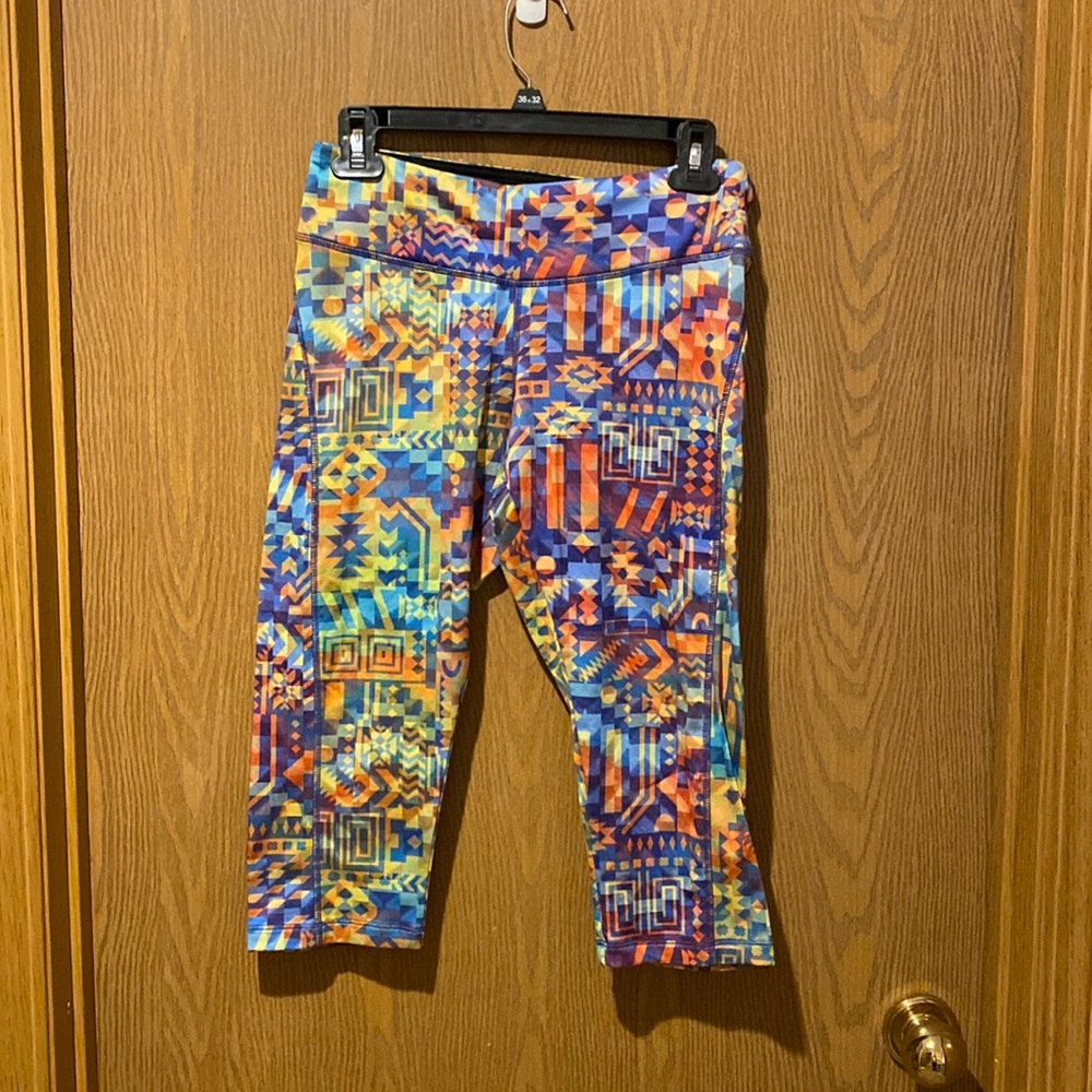 LuLaRoe capri leggings medium